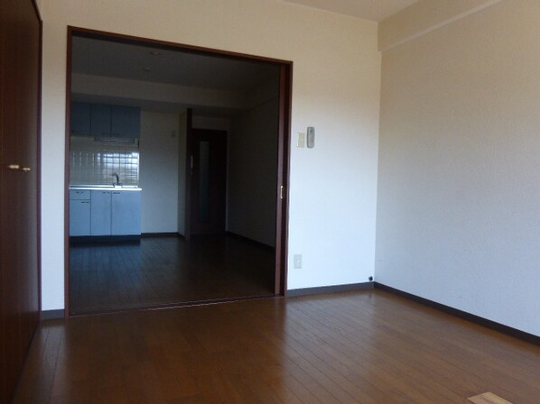 上野マンションの物件内観写真